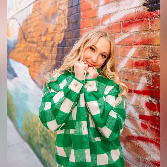 Cutest Green Fannel Jacket! 💚🍀🍏 - Picture 3 of 5